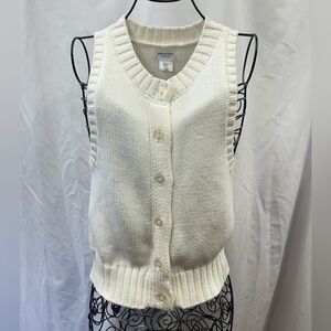 Song of Style by Aimee Song white knit button front vest size XS